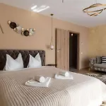 Alios Lux